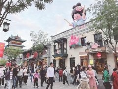 “今天是‘金秋帮农帮扶曲播第一场 